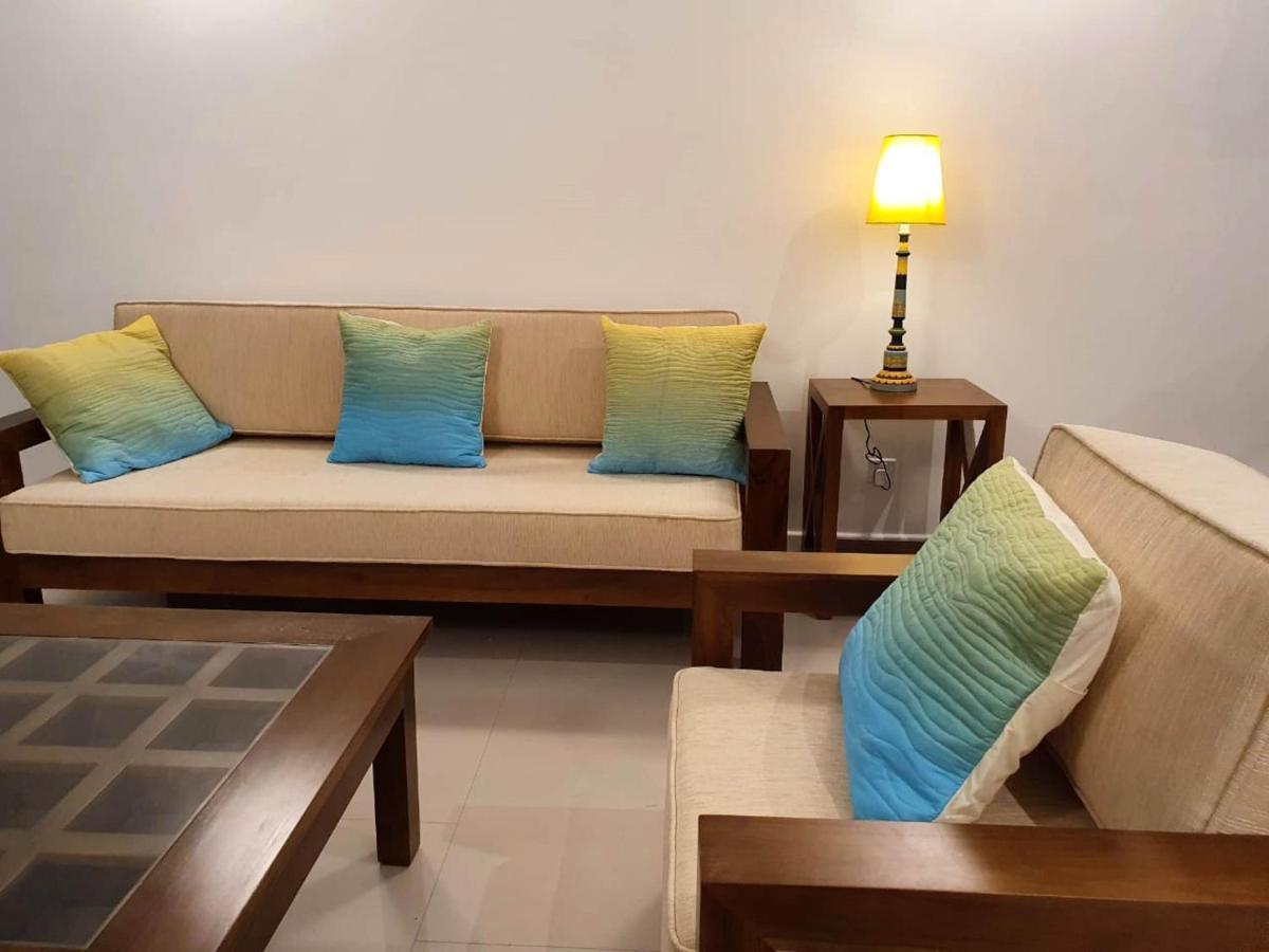 Hasara Oceanfront Apartments Galle Exterior photo